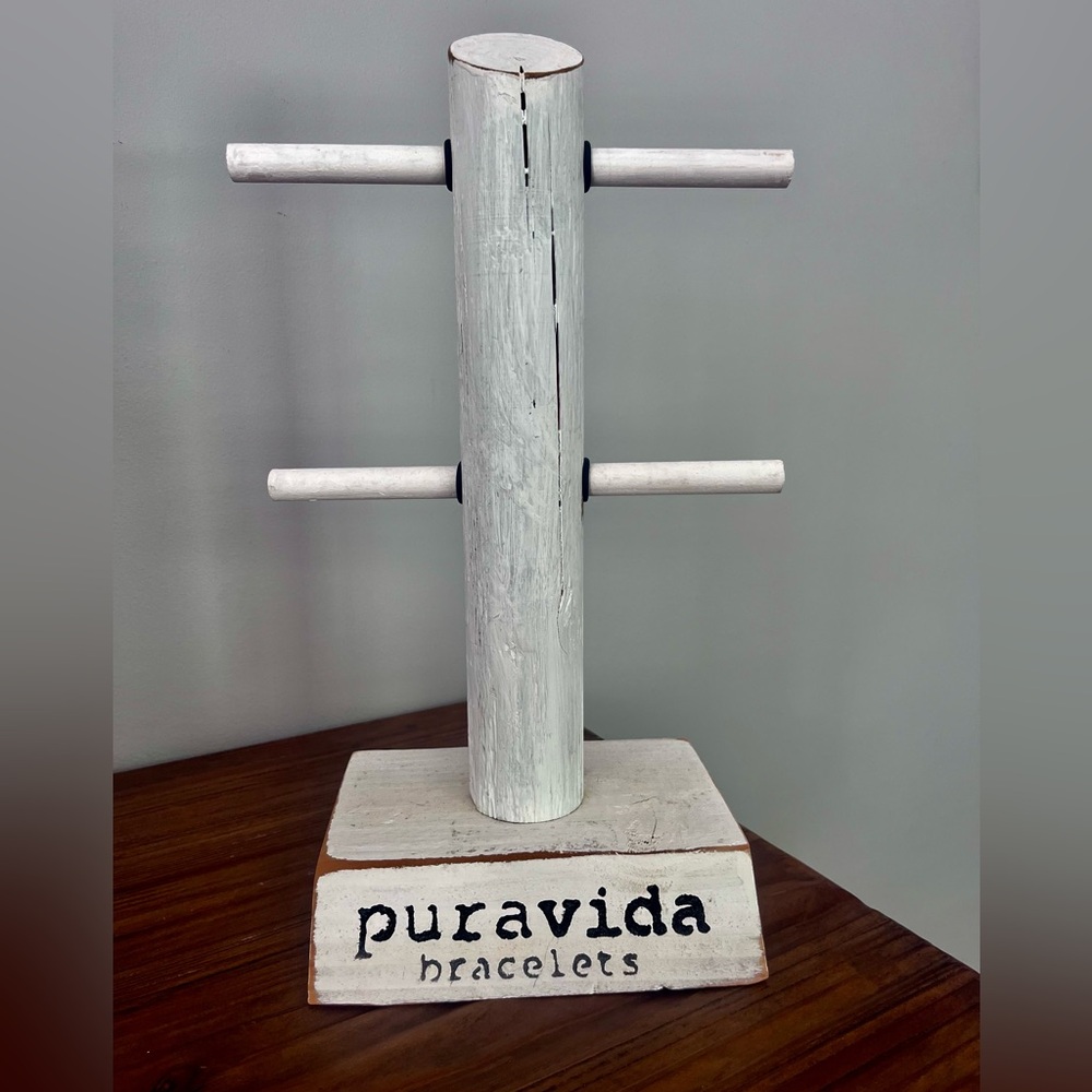 Pura Vida White Bracelet Stand